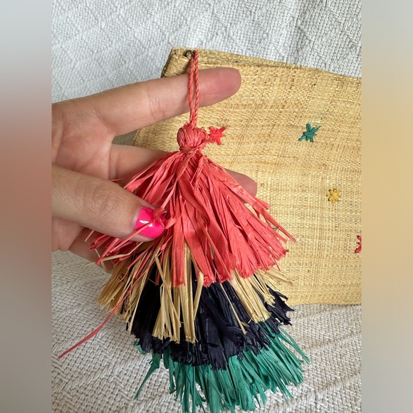 Multicolor Tassel Straw Clutch - Picture 2 of 4